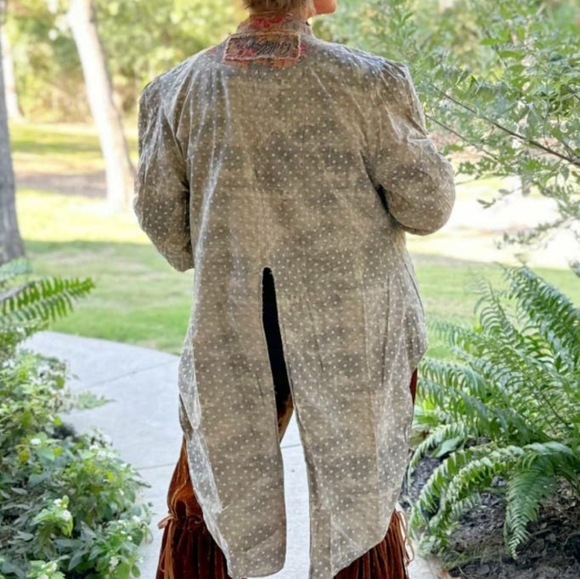 Circus Top Floral Jacket - Picture 3 of 4